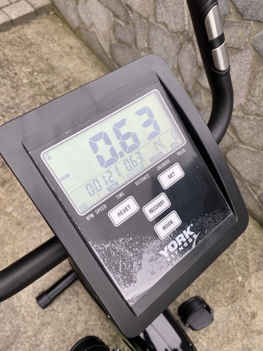 Treningowy rower stacjonarny York Active 110