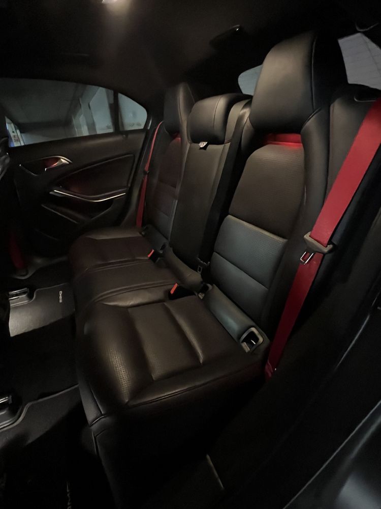 Mercedes-Benz A45 AMG 4MATIC