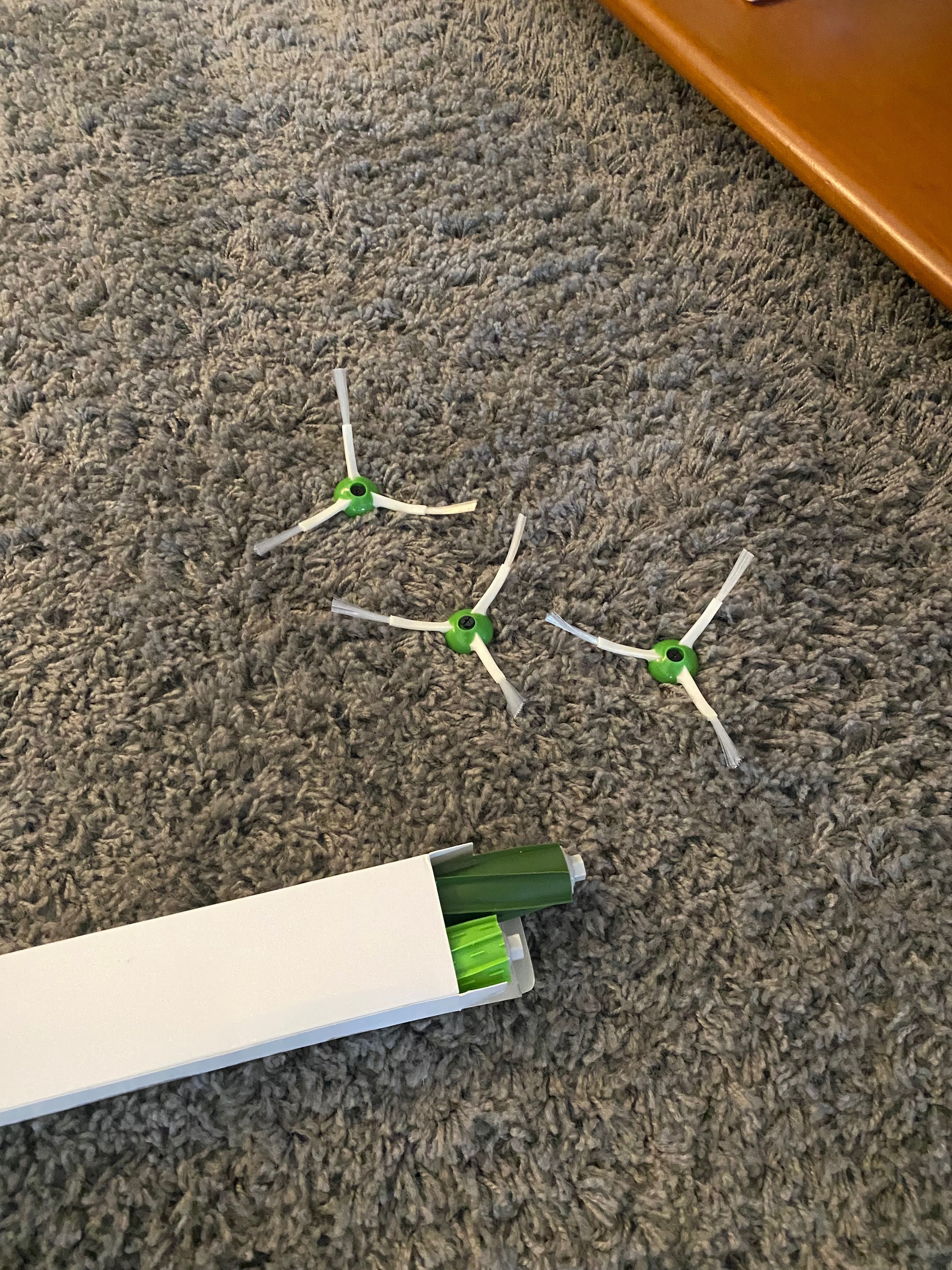 iRobot Roomba i5+ com base + extras