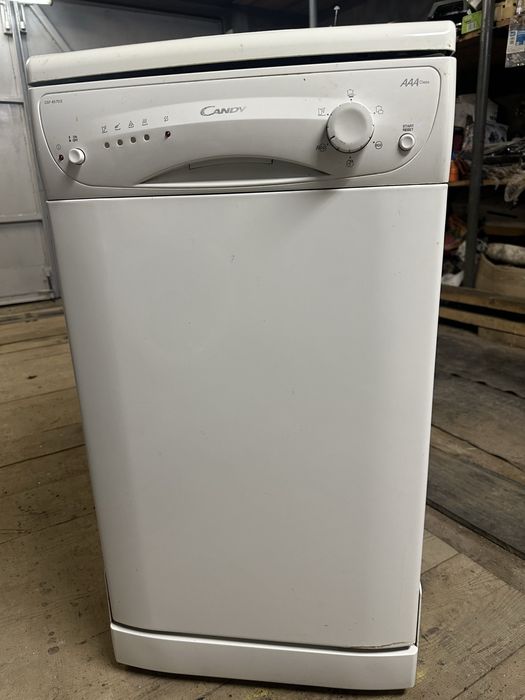 Посудомийна машина 45см окремостояча ( з можливістю вбудови ).