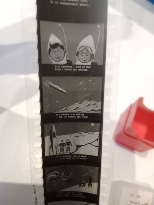 Weseli astronauci klisza do projektora bajka na rzutnik