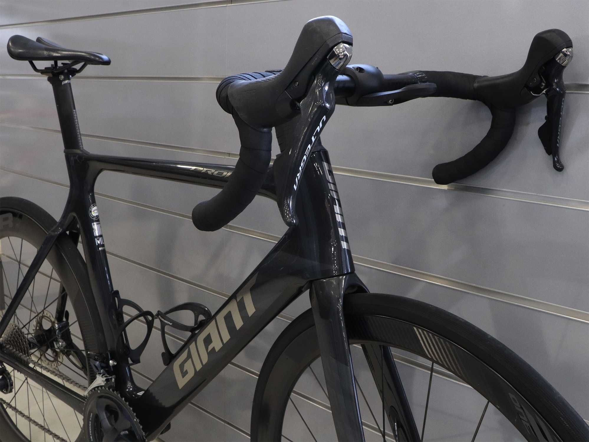 Bicicleta GIANT Propel Advanced 1 Disc (54)