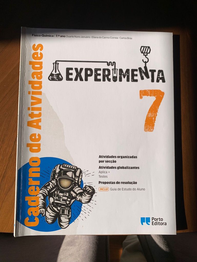 Livros escolares