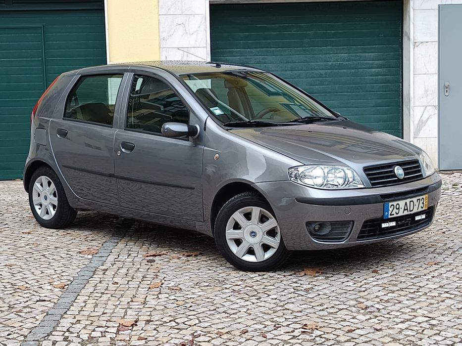 Fiat Punto 1.3 JTD 70cv ( Diesel ) 5 portas 5 lugares