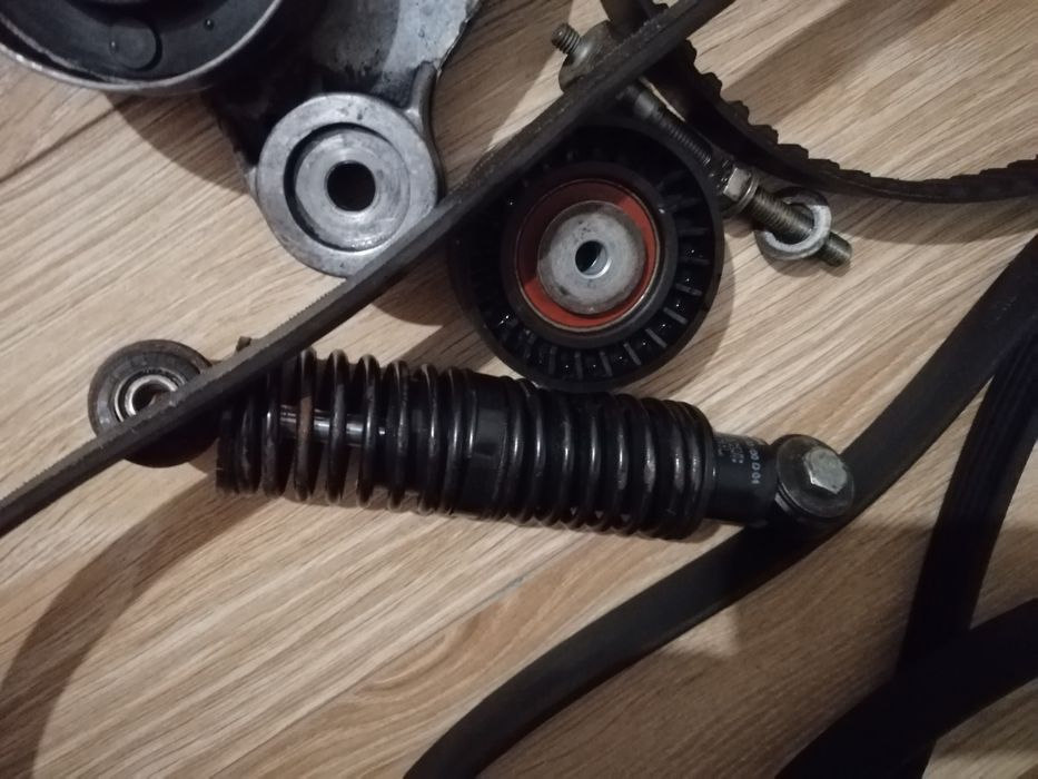 Продам комплект ГРМ на AUDI A4, A6, 2,5 TDI, 2000-2005