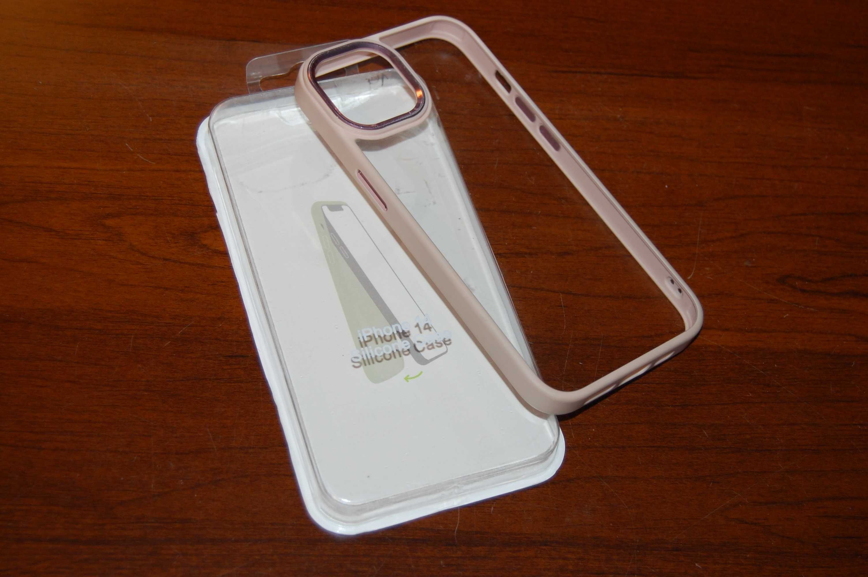 Чехол прозрачный силиконовый на Iphone 14. почти новый