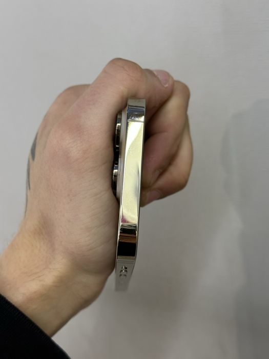 Вживаний Apple iPhone 14 Pro ( GOLD ) 128Gb
