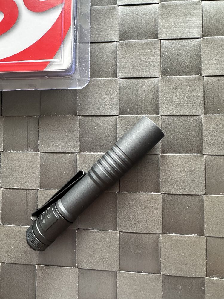 Kompaktowa latarka ręczna Streamlight MicroStream Pocket Light, 45 lm