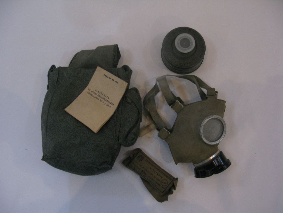 Maska cywilna  przeciwgazowa MC-1 + opatrunek roz. 1 demobil