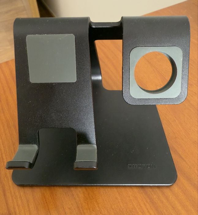 Base/suporte carregamento Iphone e applewatch