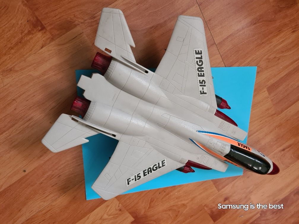 Avião "F 15 eagle"