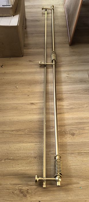 Karnisz metalowy 240 cm.