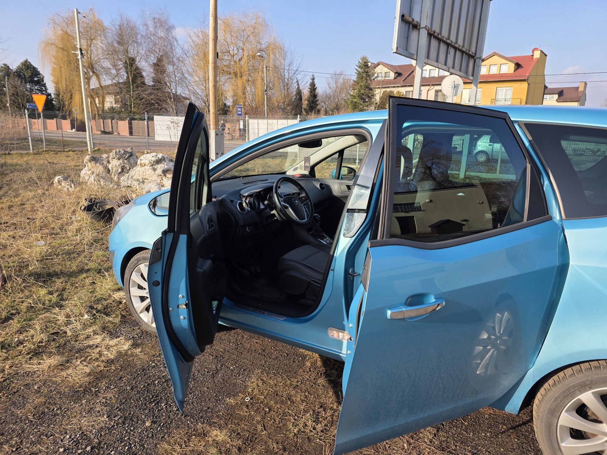 Opel meriva błekitny