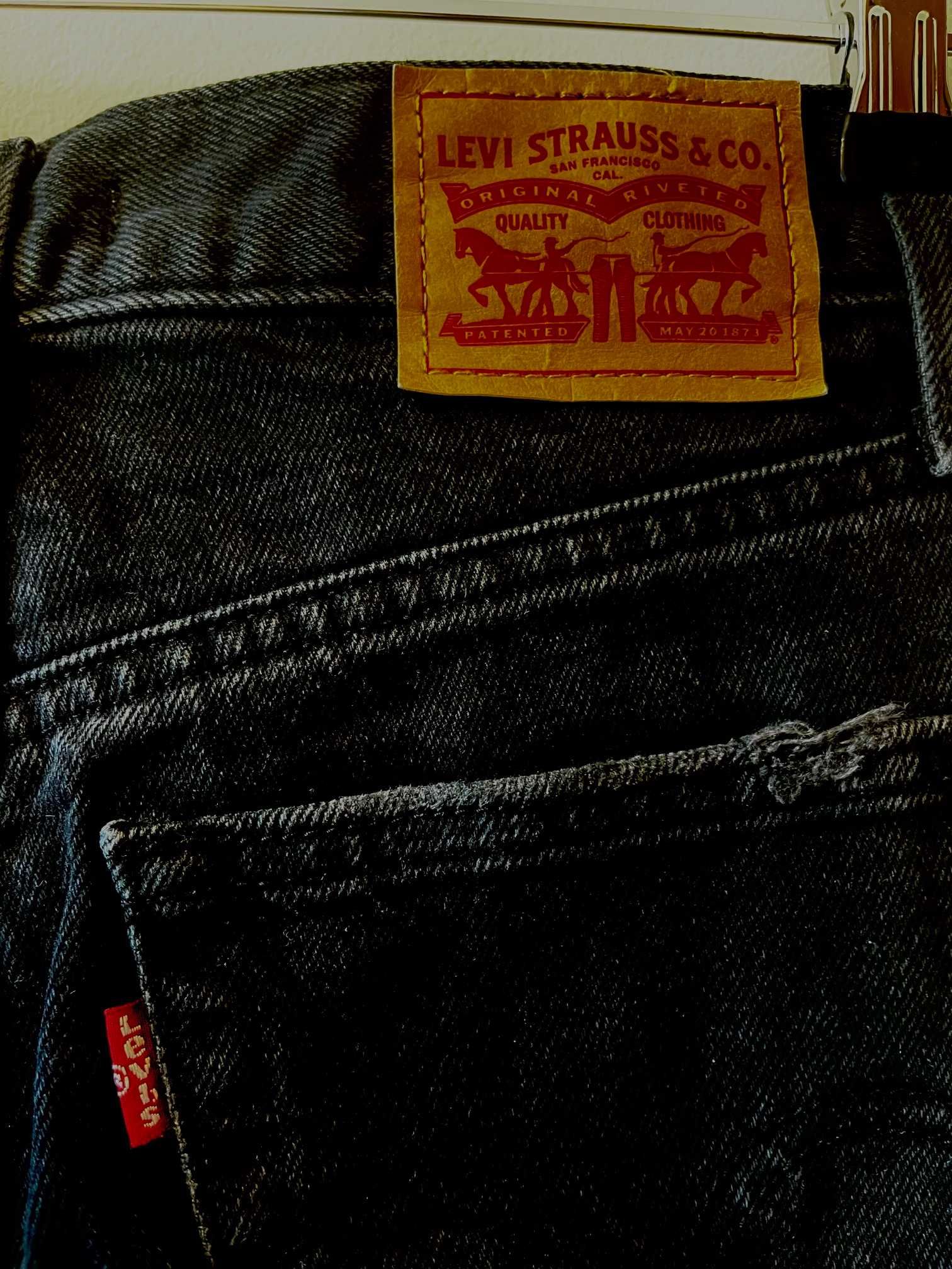 Jeansy Levi’s High Waisted Mom Jeans XS