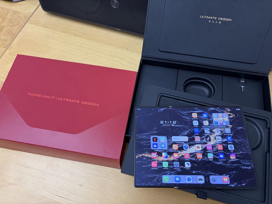 Huawei MATE XT 16/512GB - Garantia