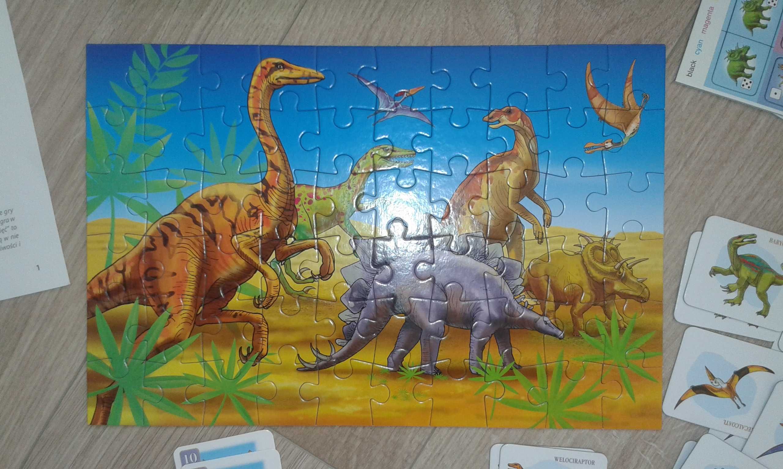 Zestaw Gier Dinozaury karty, memory, puzzle, domino, kolorowanka