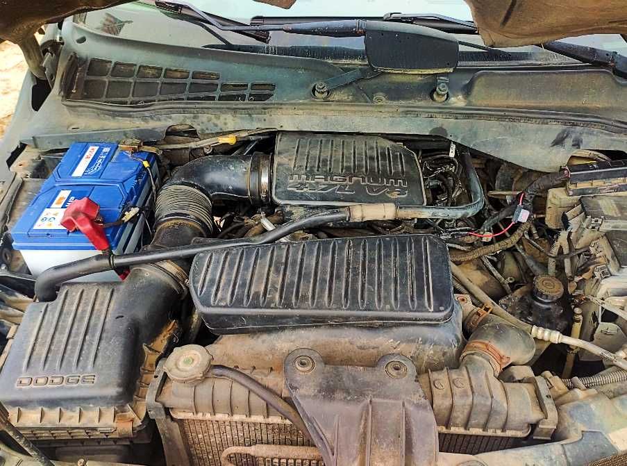 Dodge Durango 4.7 V8 Magnum koła A/T 4x4  HAK LPG 7 osób lub zamienię