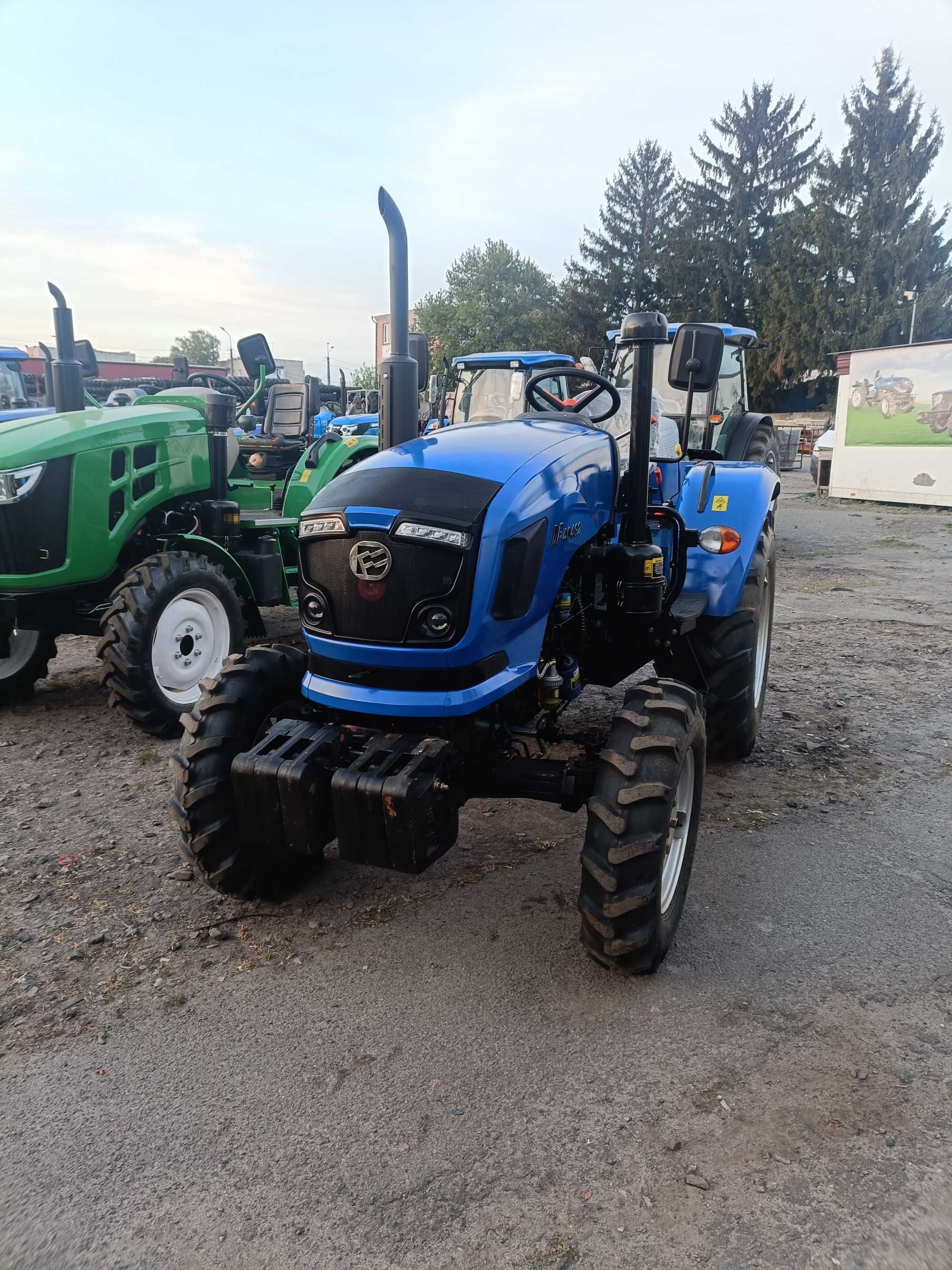 Трактор Донгфенг DongFeng DF 404 G2 Реверс примусова навіска 2025