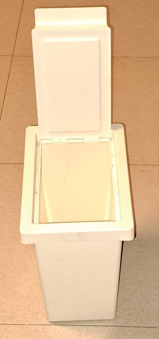 Caixa / balde / caixote