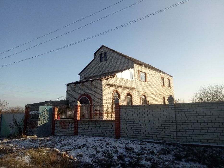 Чугуев - продаем дом новой постройки