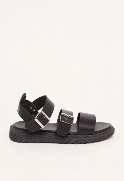 Sandalias tipo Doc Martens