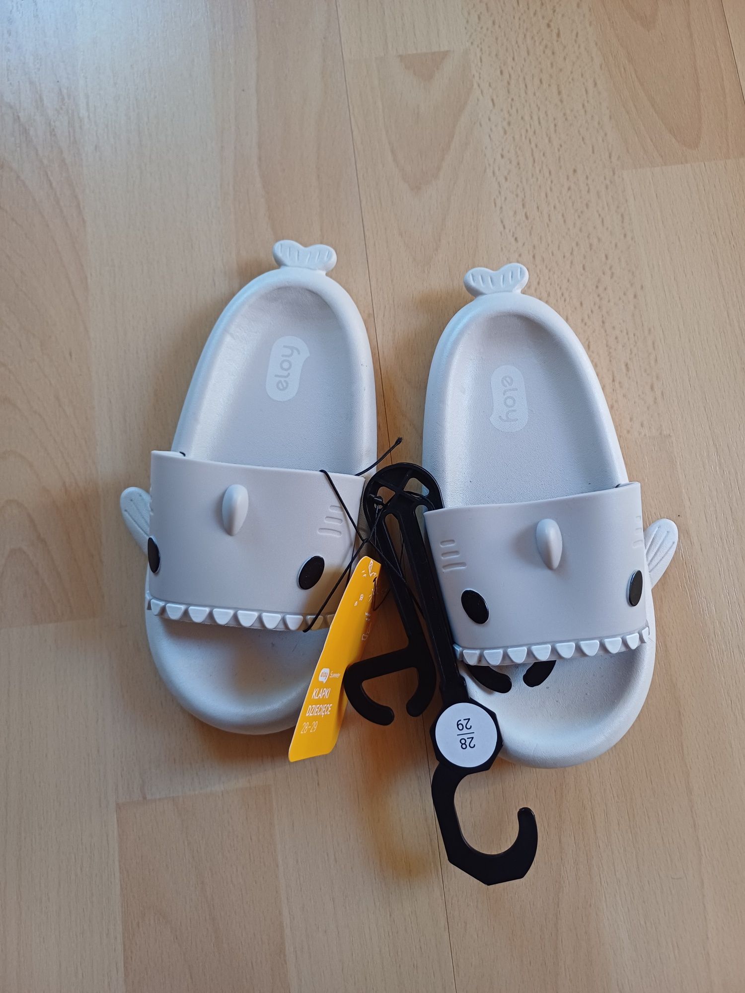 Klapki nowe 28/29