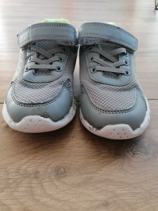 Buty sportowe chłopięce rozmiar 30