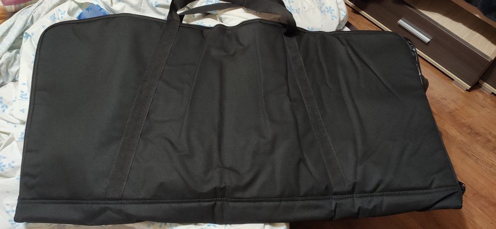 Чохол до сінтезатора