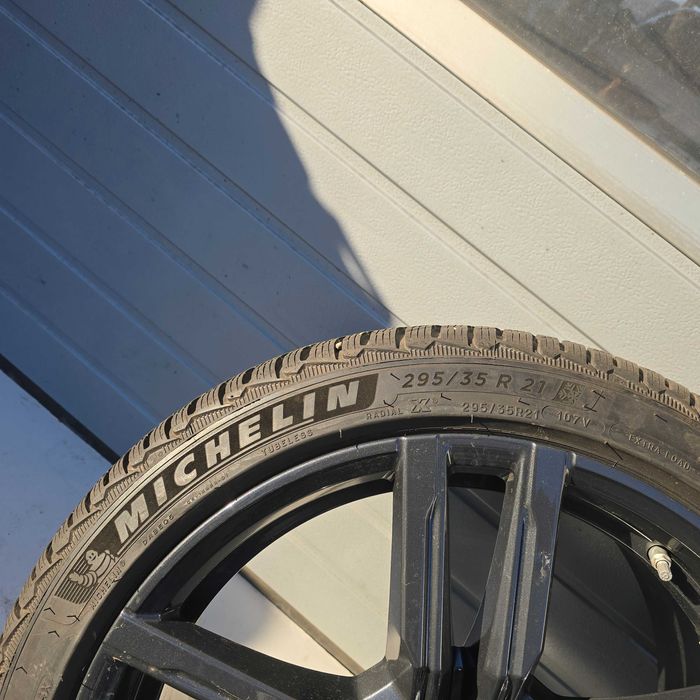 Koła zimowe BMW X5M F95 X6M F96 M Double Spoke 808M 5X112 295/35R21 4x