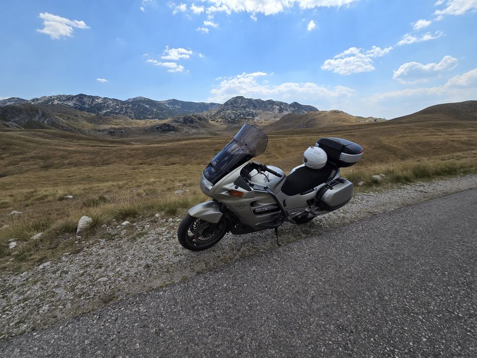 Sprzedam lub zamienie Honda st1100 pan european