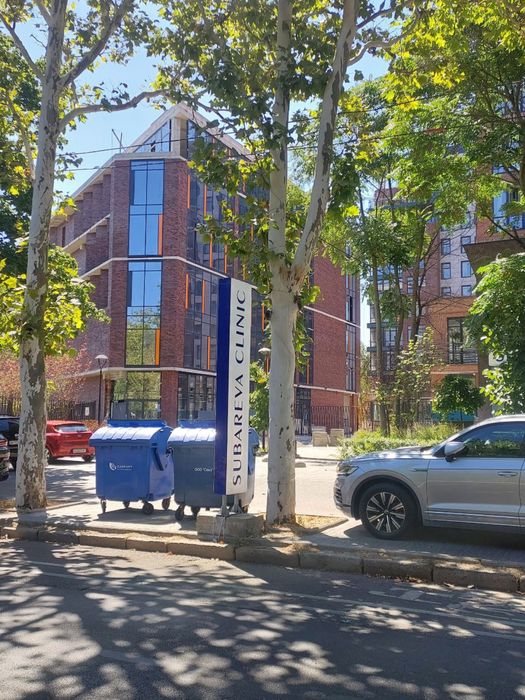 Сегетская.Фасад.200 кв.м.под мед.центр, салон. Потолки 4м. Без комисси