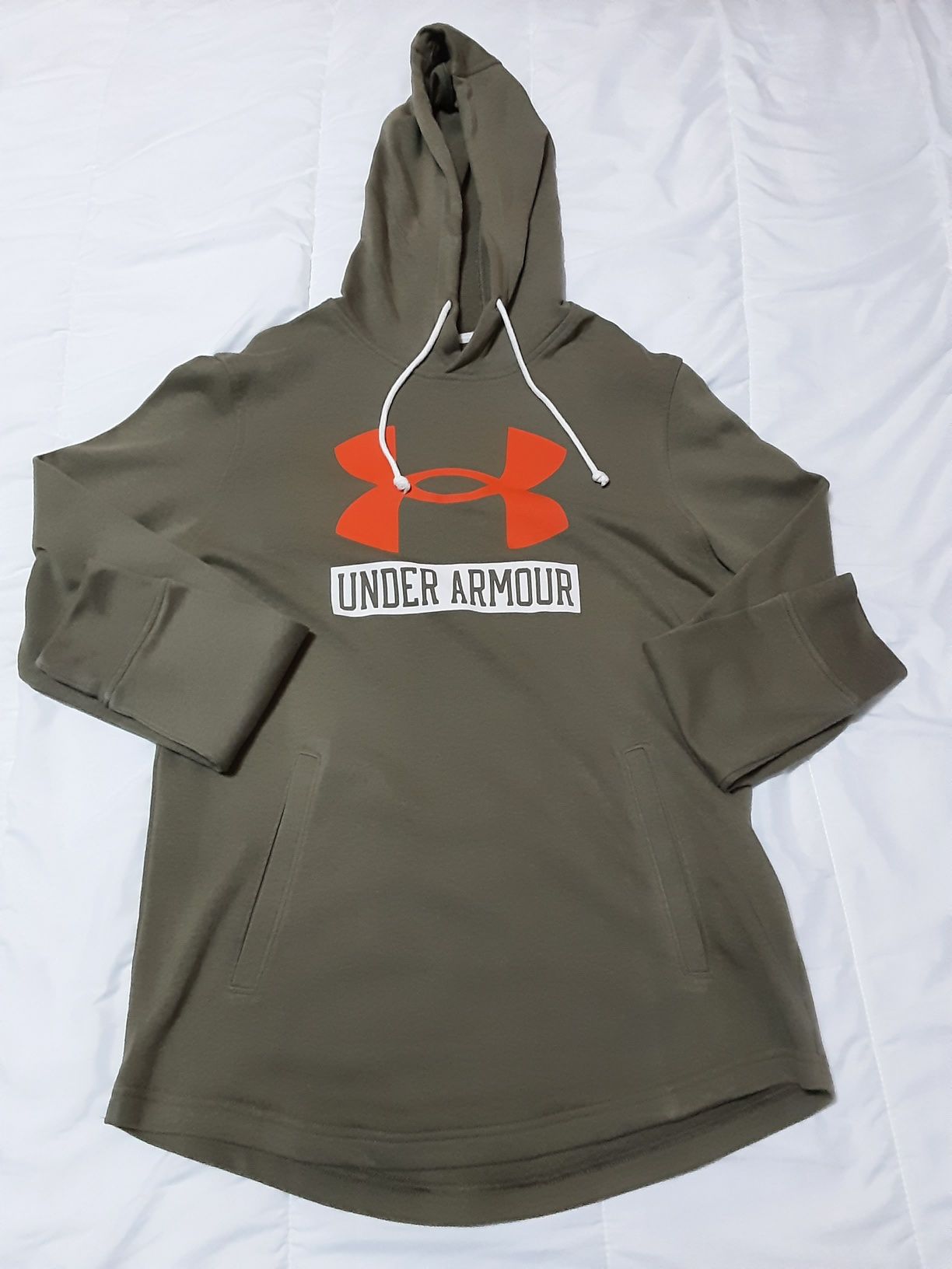 Sweat c/Capucho UnderArmour | Tamanho M | Como Nova