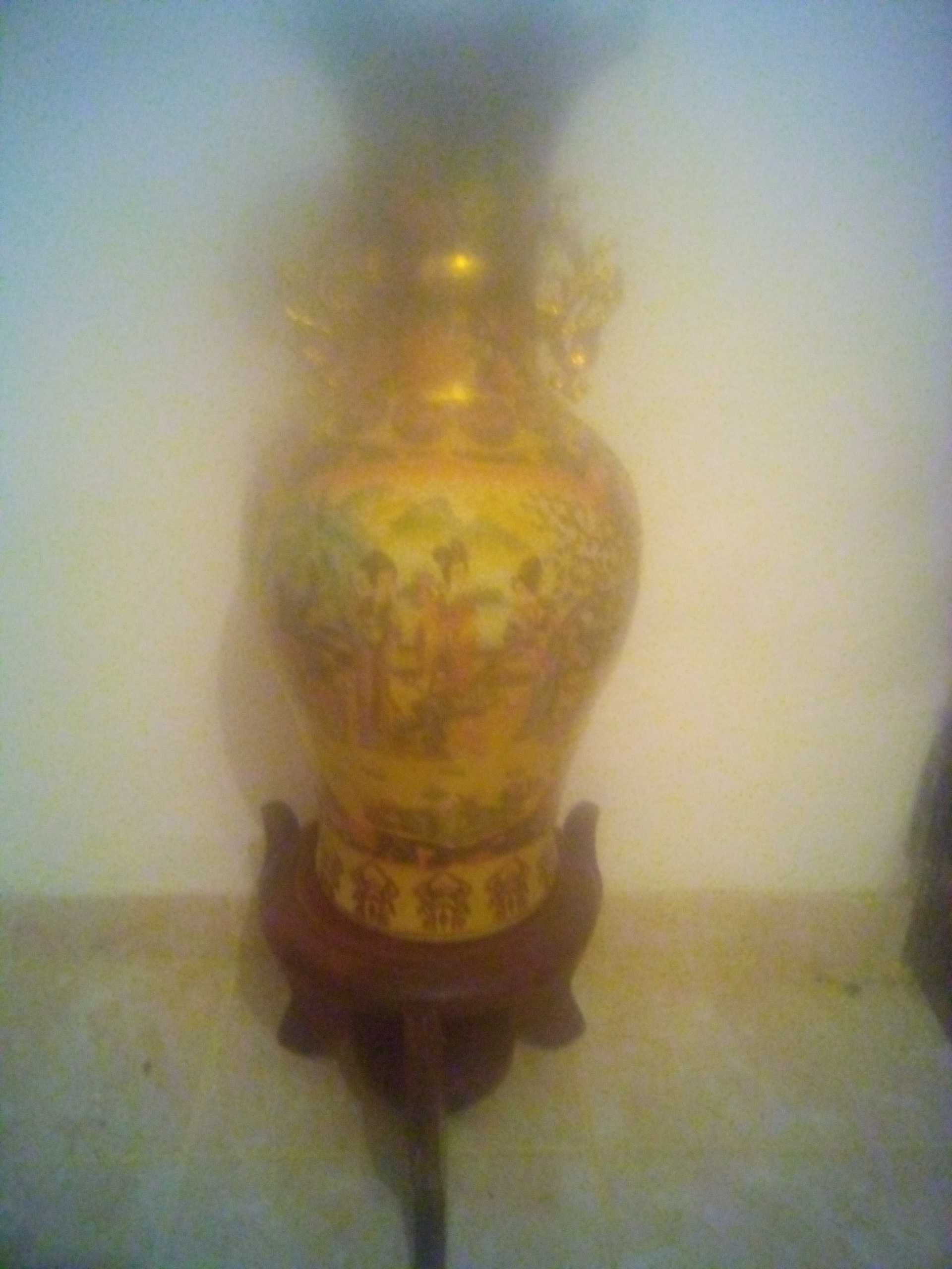Recheio de casa antiga . moveis antigos , loiças. maquinas