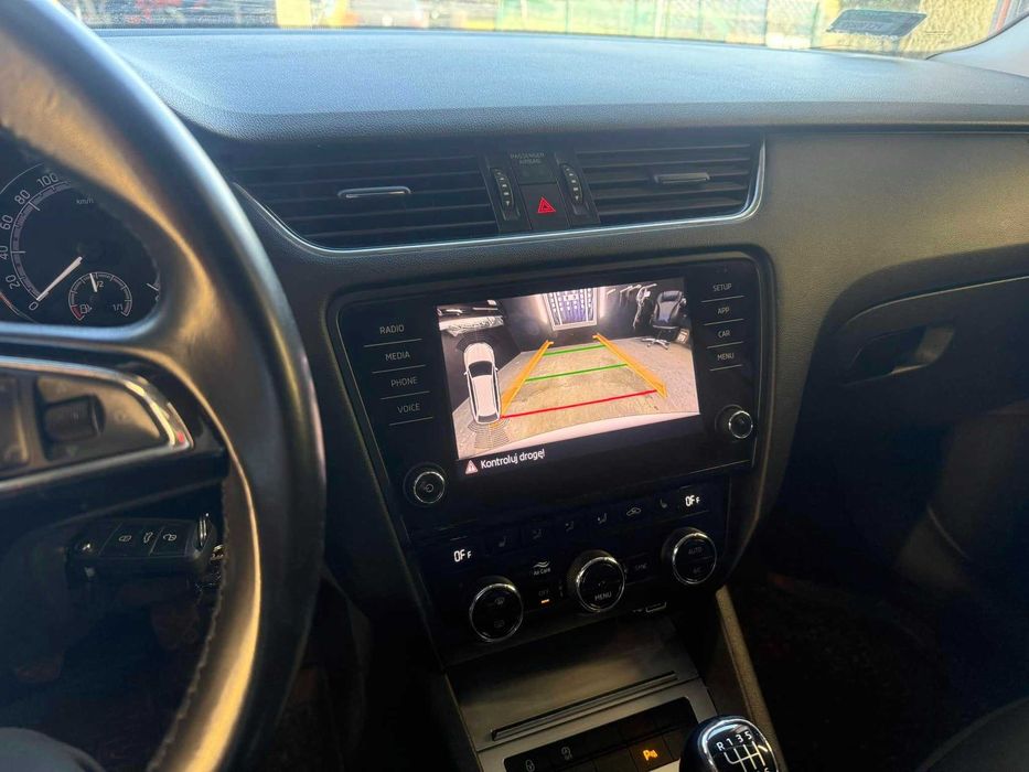 Montaż kamery cofania VW/AUDI/SEAT/SKODA 2014 do 2024