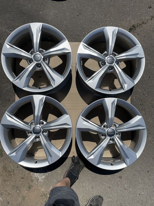 Диски R19 5/112 ET34 ЦО 66,5 Audi Q5/Q3/A3/A4/A6/Volksvagen/ Skoda
