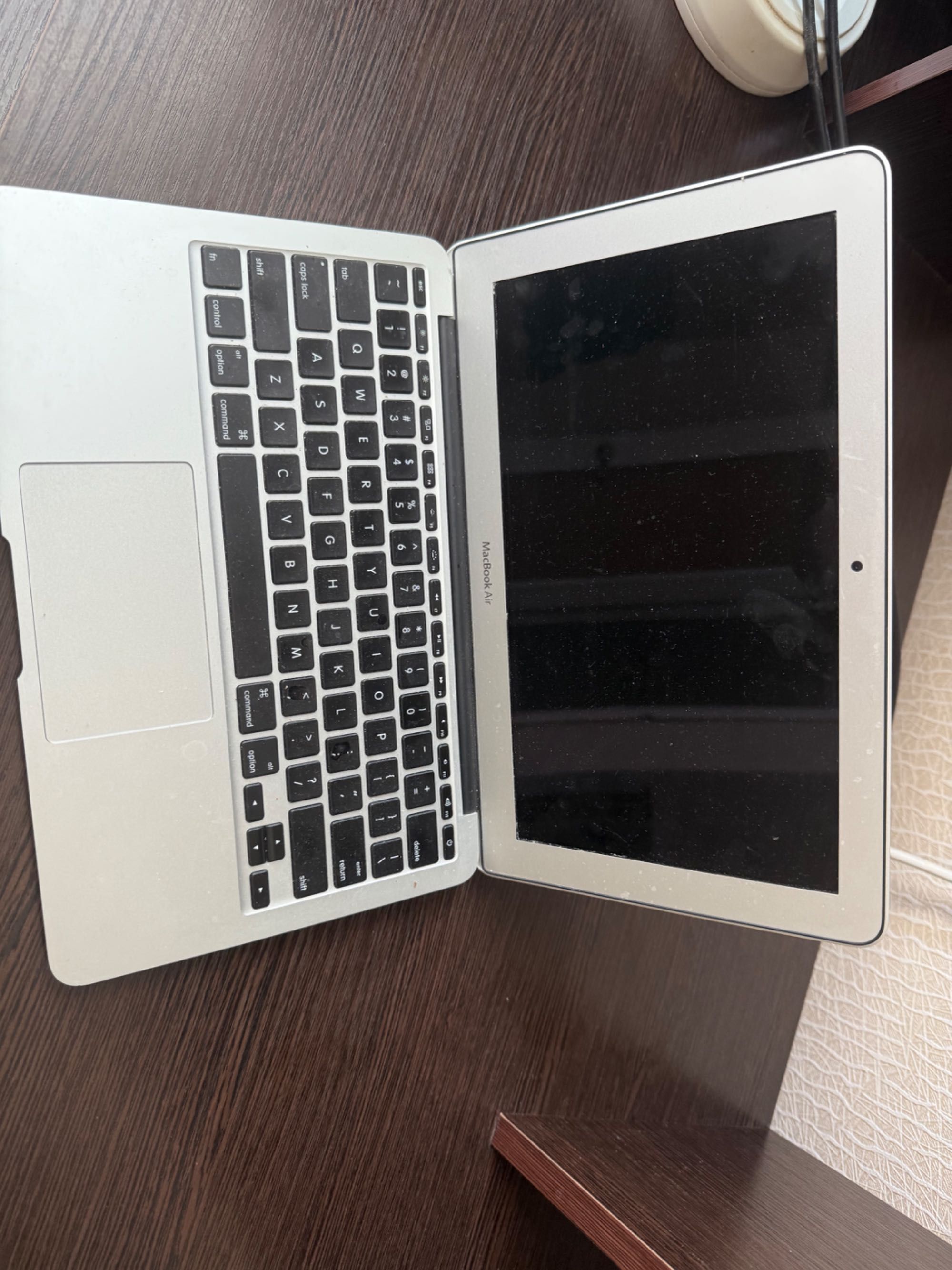 MacBook A1465. Гарний стан!!!