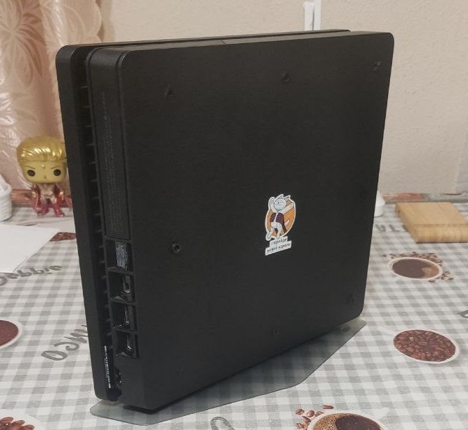Аксесуари для PS4 (підставка, тримач для джойстика)