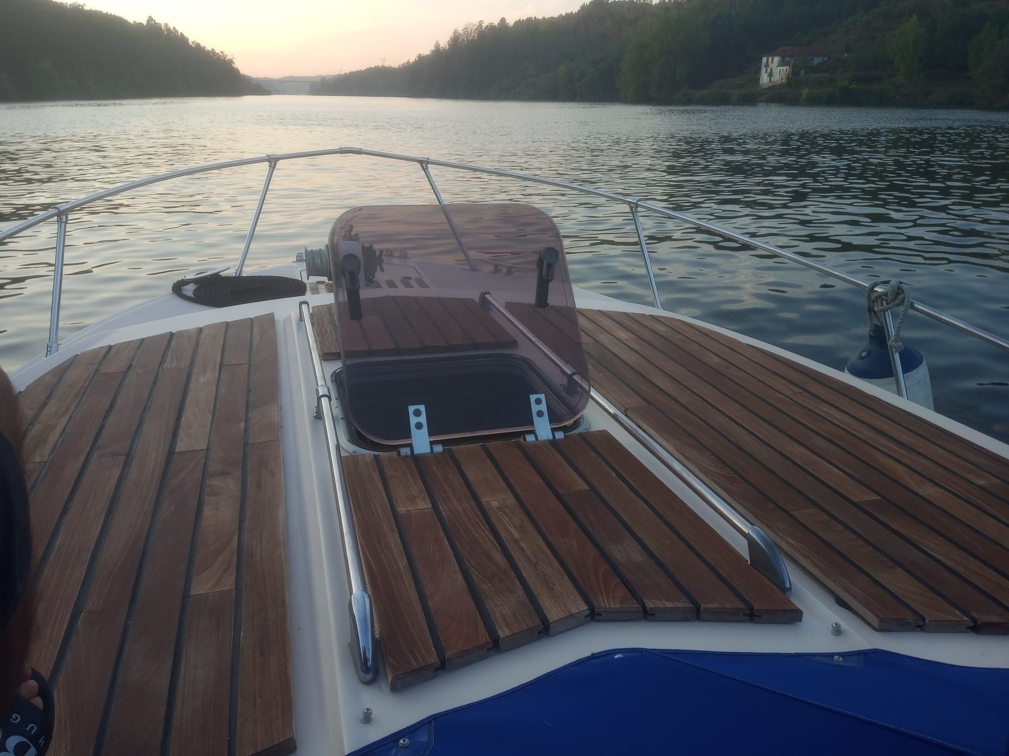 GLASTRON 29" Volvo penta diesel