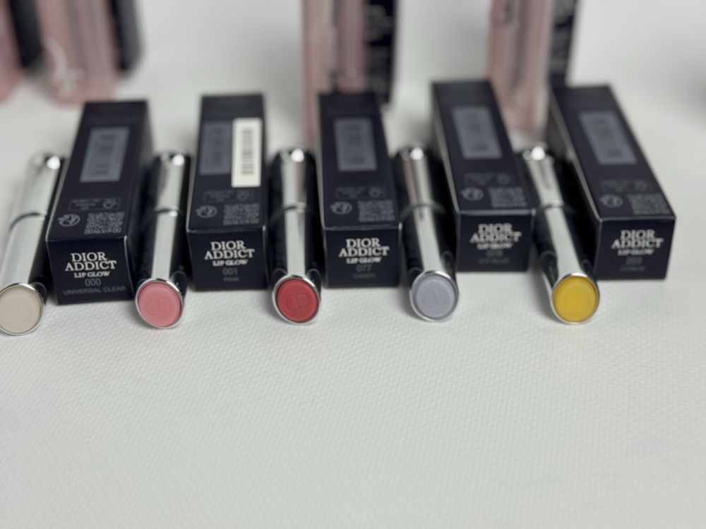 Бальзам для губ Dior оновлена версія