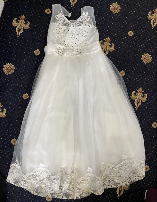 Плаття на свята як нові