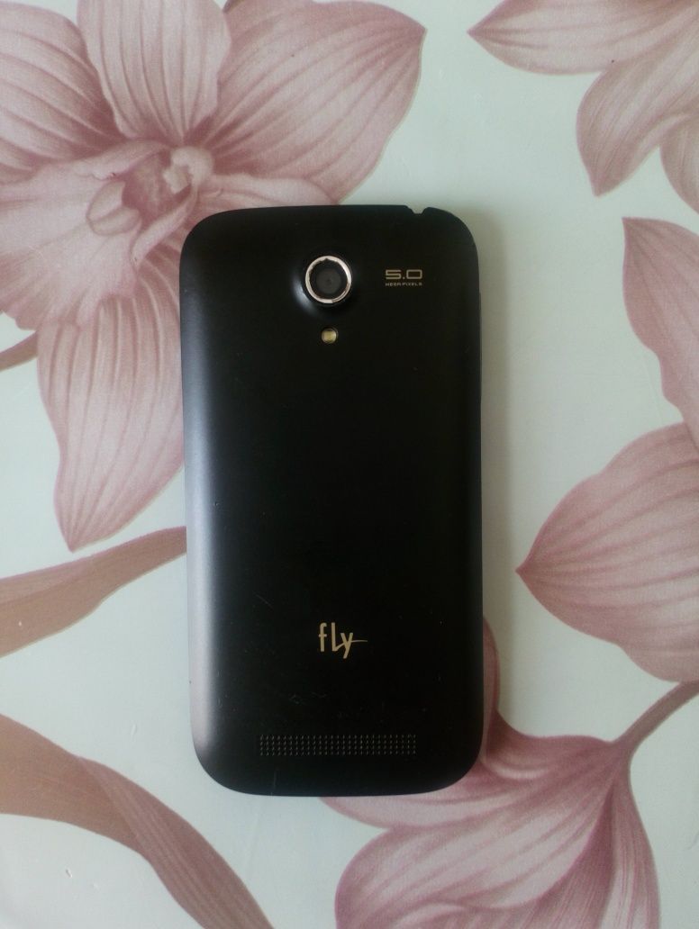 Продам смартфон Fly iq4404 на запчасти