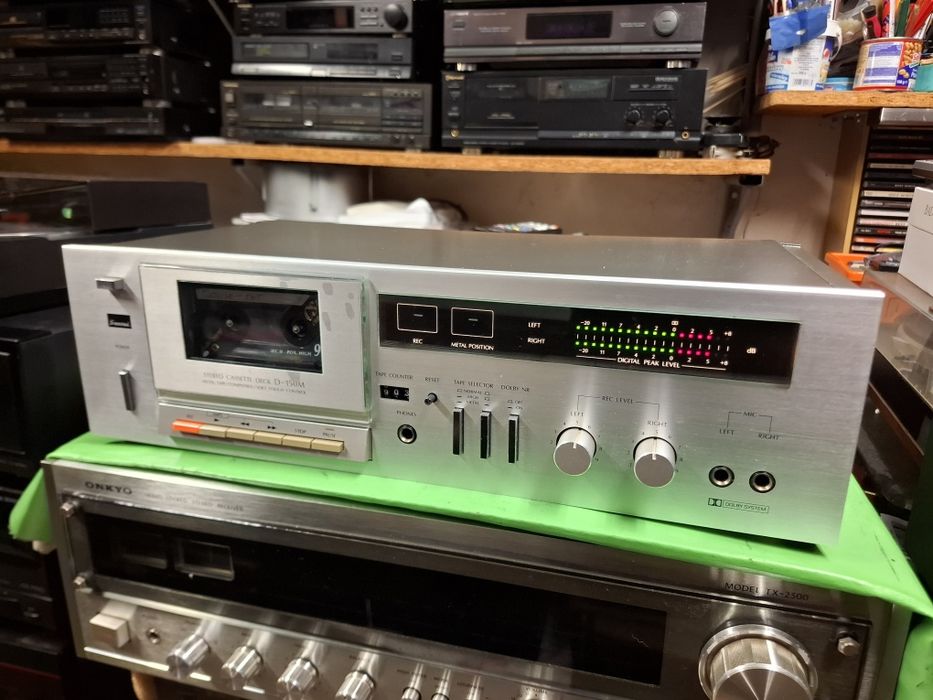 Magnetofon Sansui D-150M
