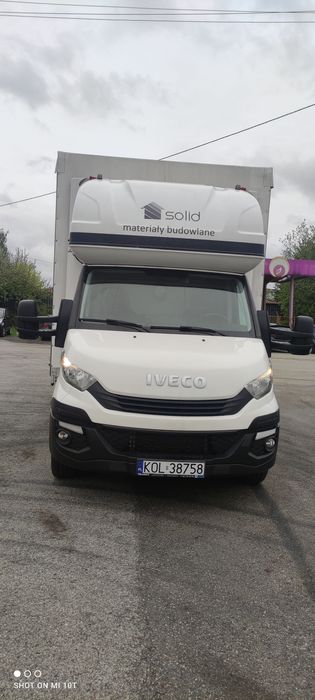 Iveco Daily 3.0 180km Hak 3.5t Laweta bus 10palet