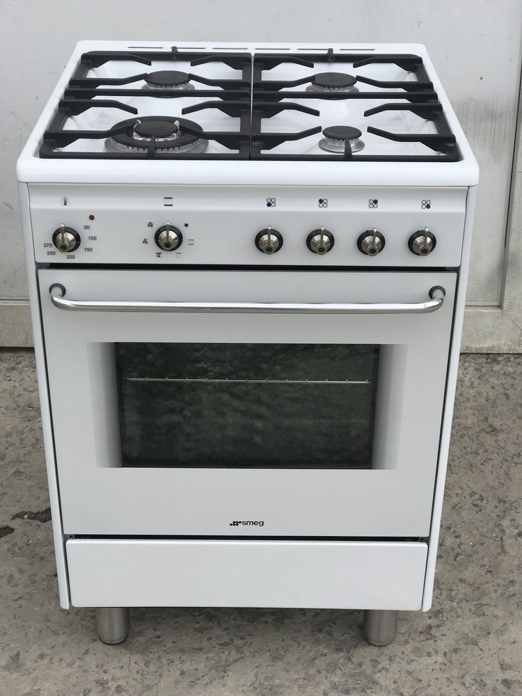 Газова плита Smeg 60см, рідкісна модель з електро духовкою