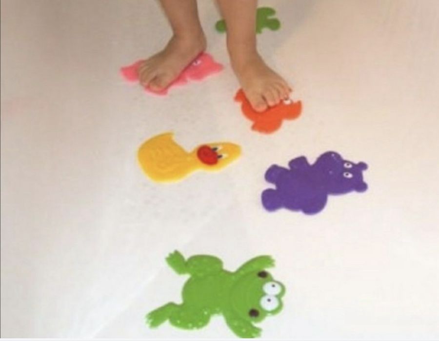 Антиковзні килимки для купання