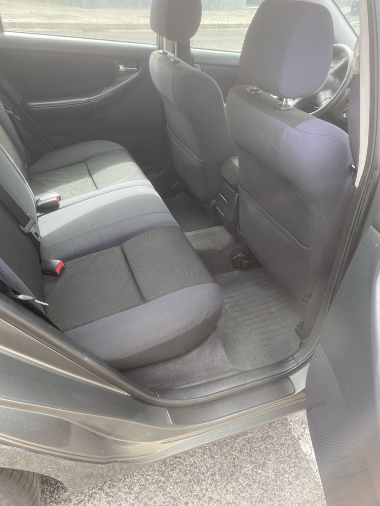 Toyota Corola 1.4 D-4D - 2005