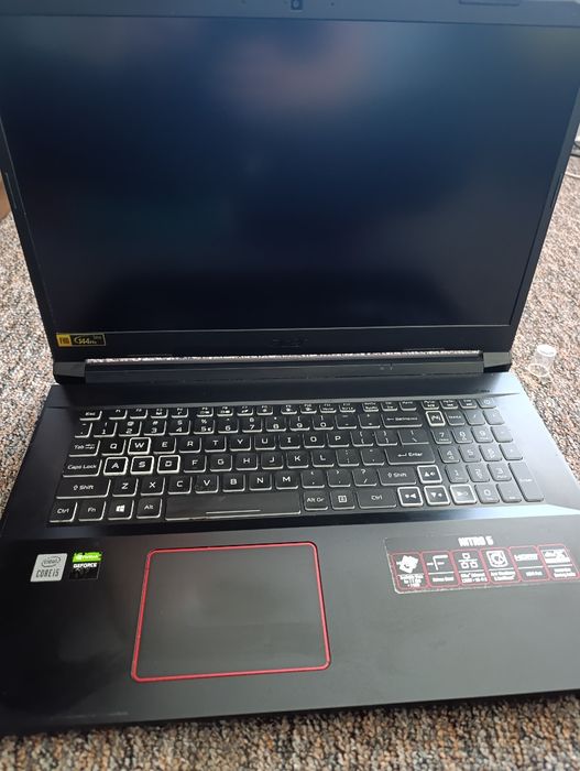 Acer Nitro 5 AN517-52