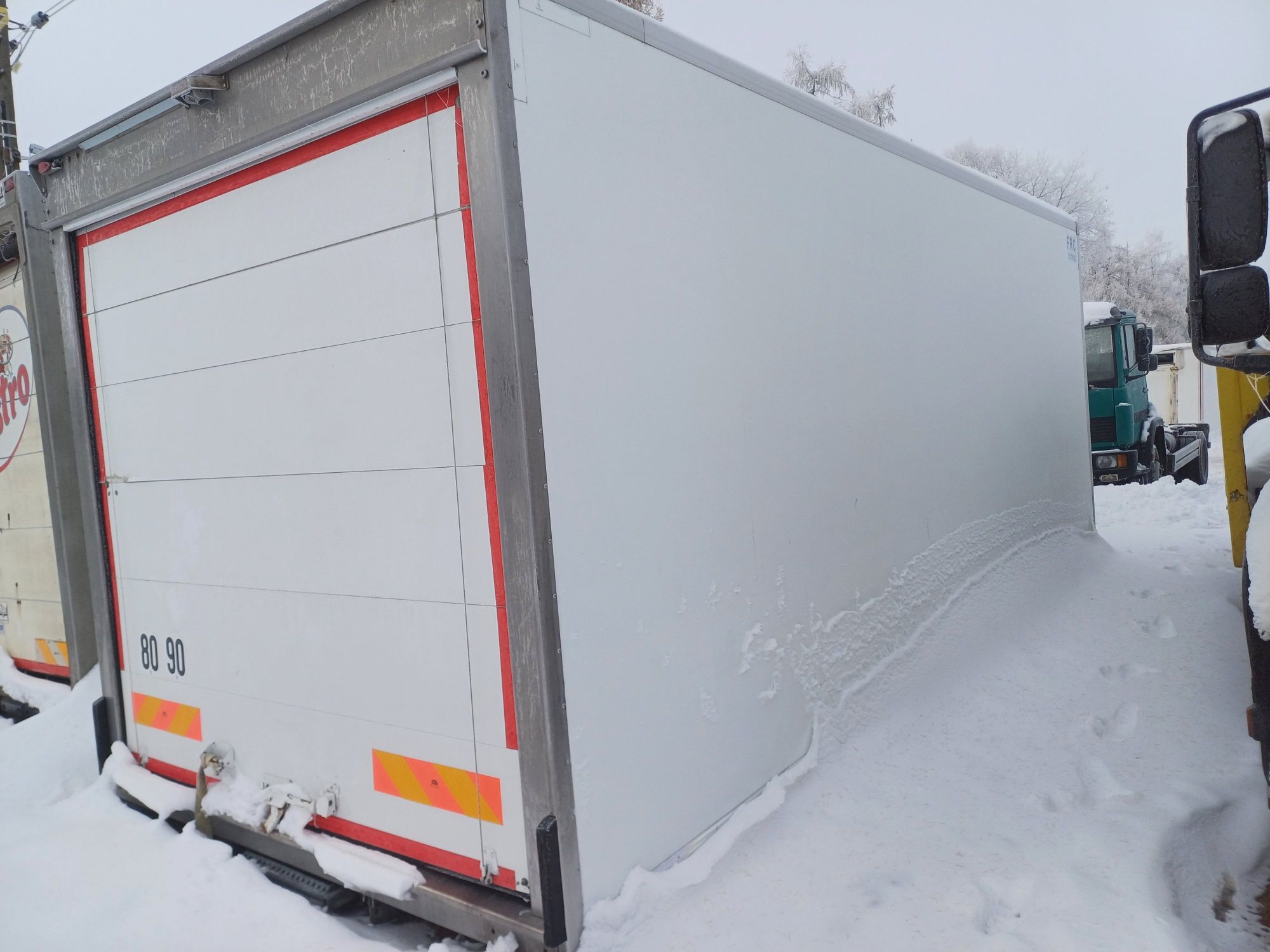 Chłodnia Kontener 6.5m ładny czysty z transportem transportem