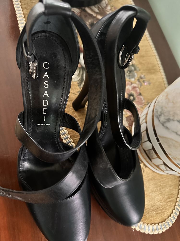 Czarne buty Casadei 39 rozmiar