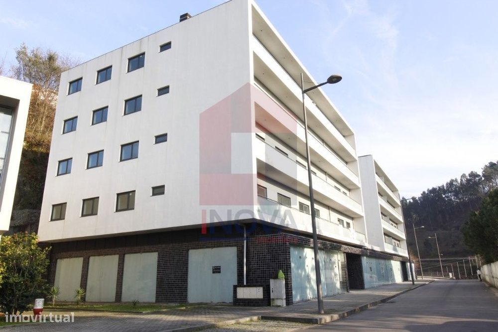 Vende-se Loja, Terras de Bouro, Braga